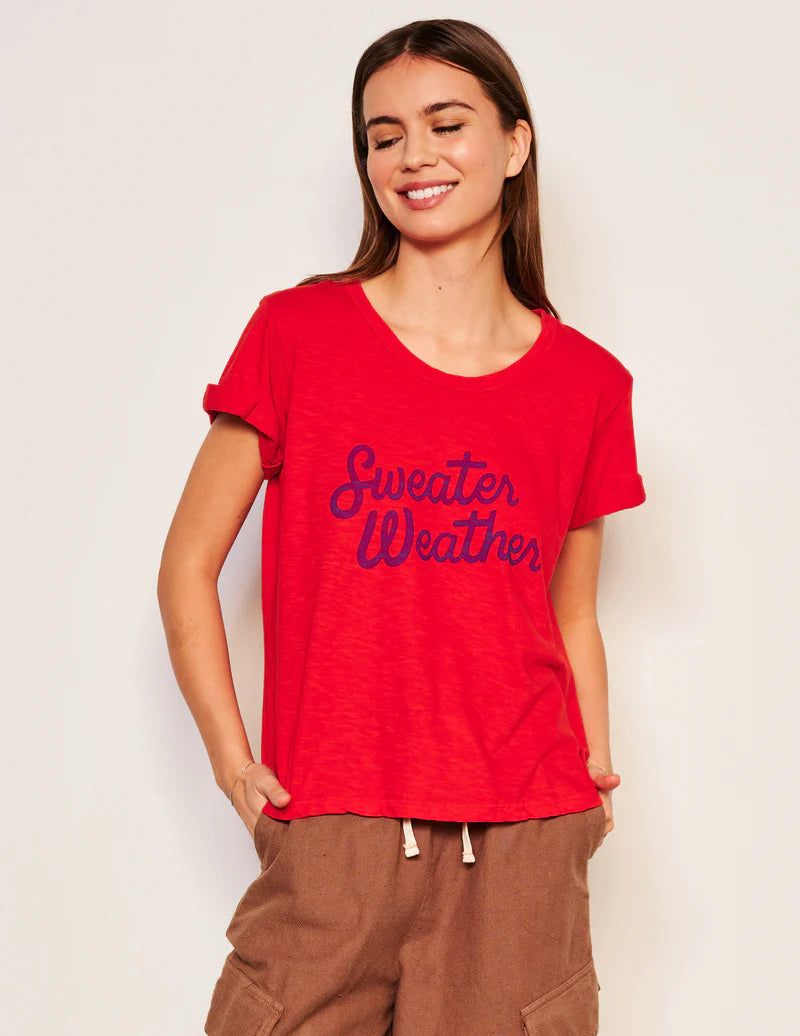 WOMEN'S SWEATER WEATHER ROLLED SLEEVE TEE IN FLARE RED