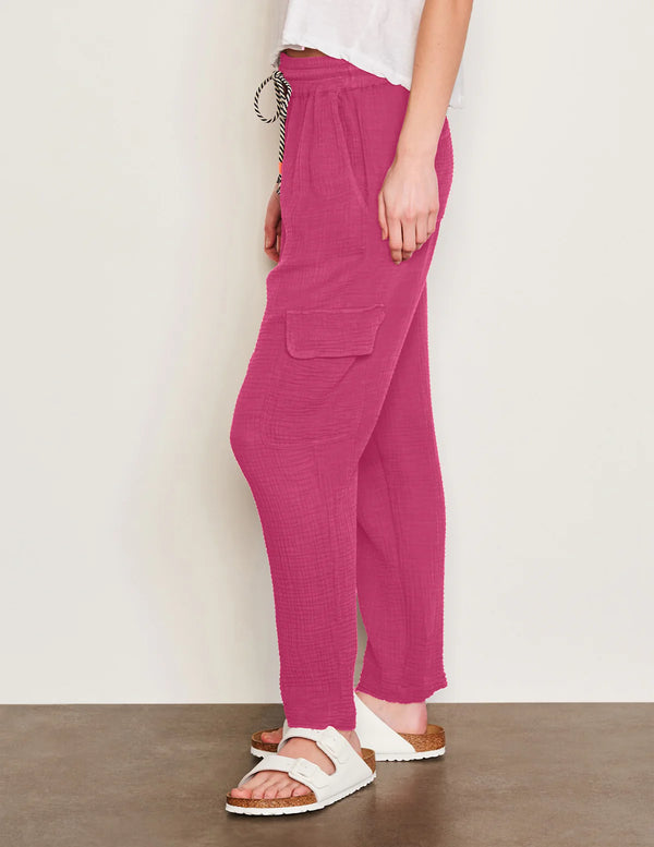 WOMEN'S EASY CARGO IN CRANBERRY