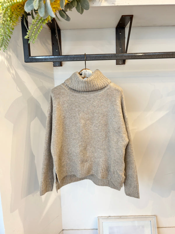 MIRACLE /TURTLE NECK KNIT /MOCA