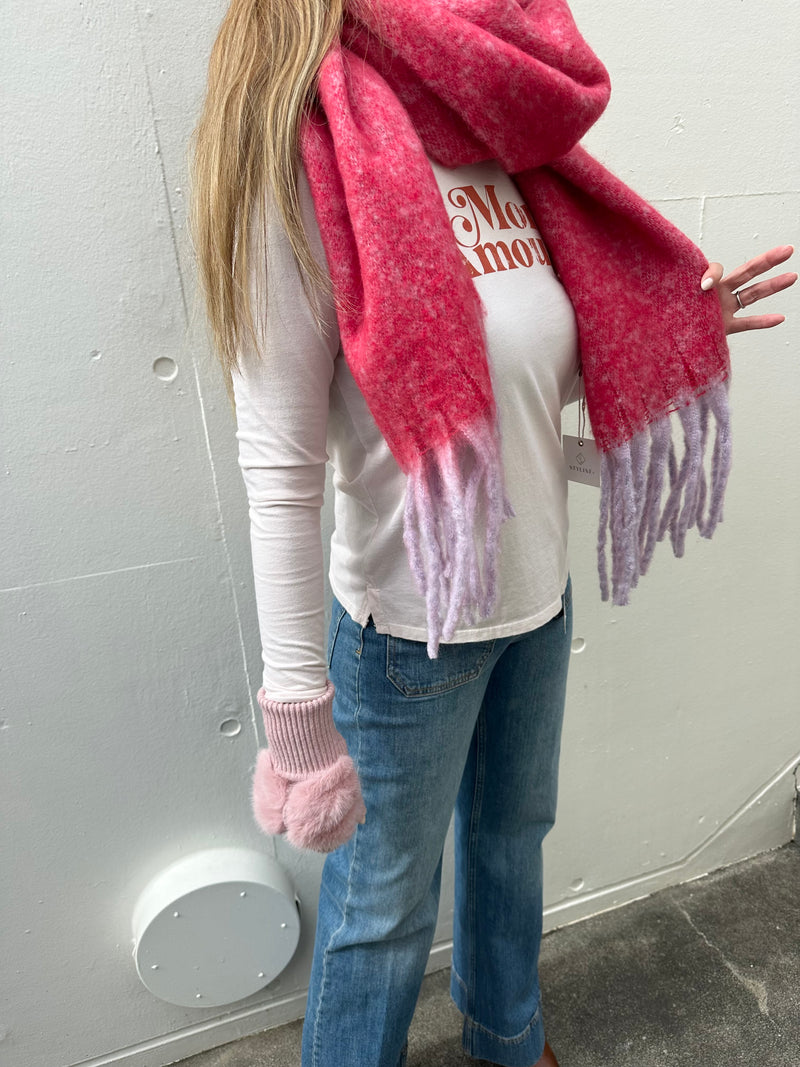 Girtys key select  stole raspberry pink