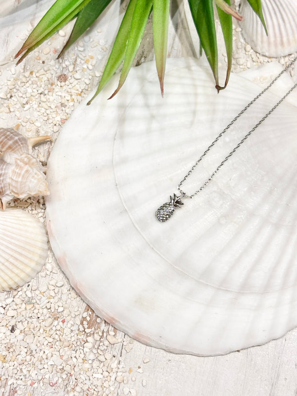 Girty's Key Select/ Lucky charm silver pineapple