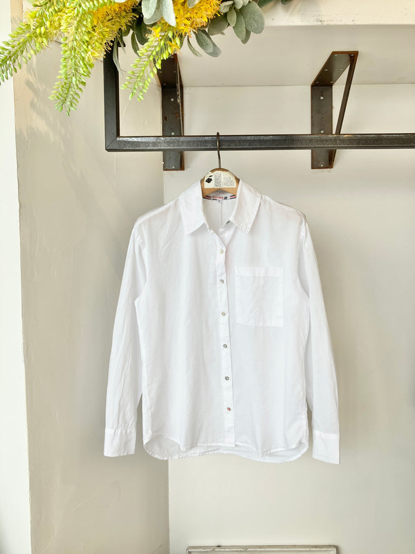 WOMEN'S CLASSIC SHIRT IN OPTIC WHITE