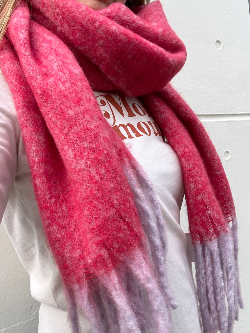 Girtys key select  stole raspberry pink