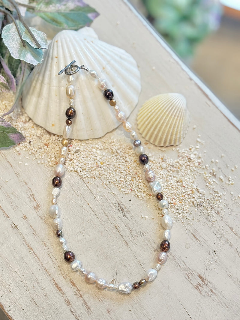 Girty's Key Select  「moyul」　　 freshwater pearl /brown