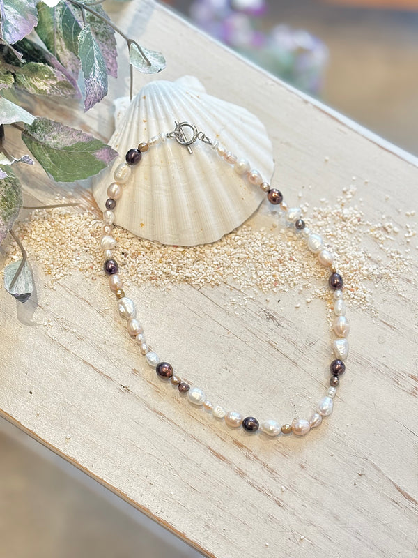 Girty's Key Select  「moyul」　　 freshwater pearl /brown