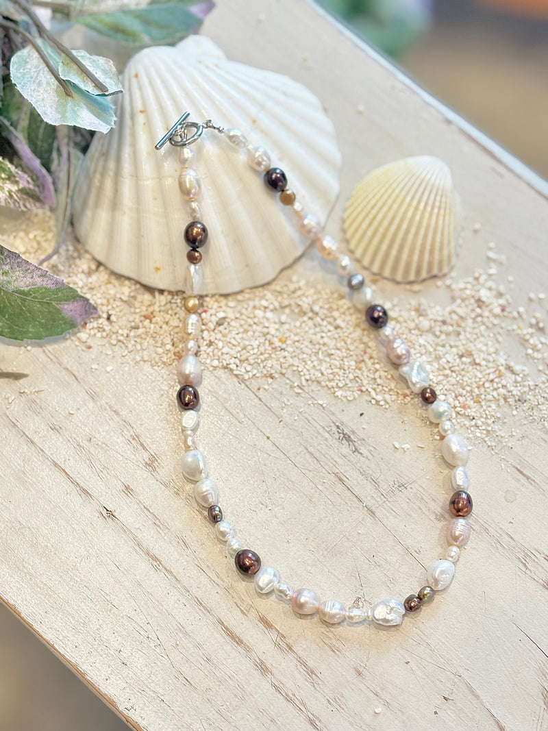 Girty's Key Select  「moyul」　　 freshwater pearl /brown