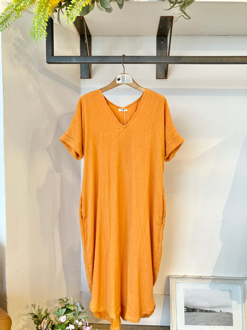 LIMITED Edition 
V NECK RELAX LONG DRESS FOLDED SLEEVE