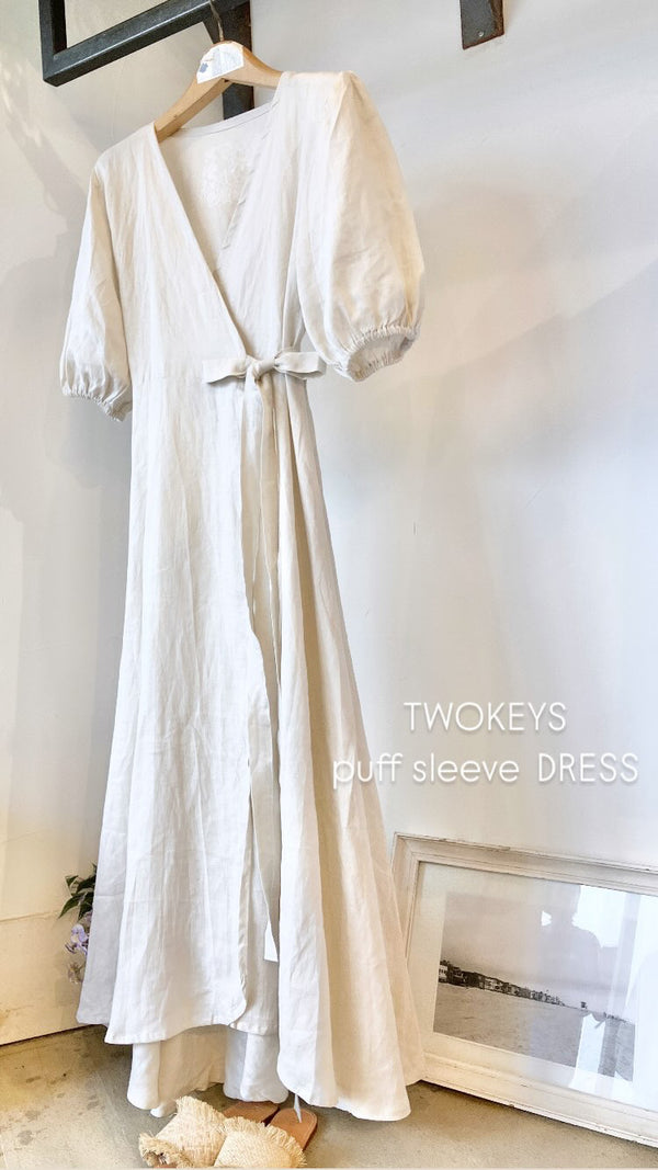 TWOKEYS /puff sleeve dress /natural