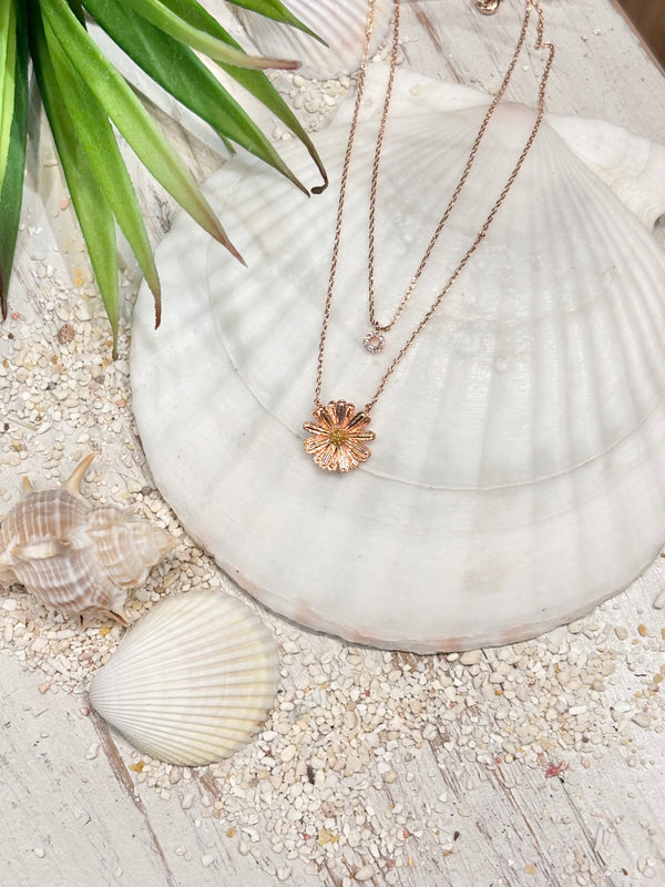 Girty's Key Select/ Lucky flower  charm