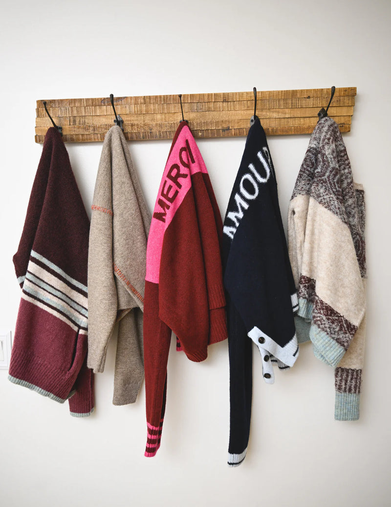 WOMEN'S CREW WITH BASEBALL STITCHING SWEATER IN TAUPE