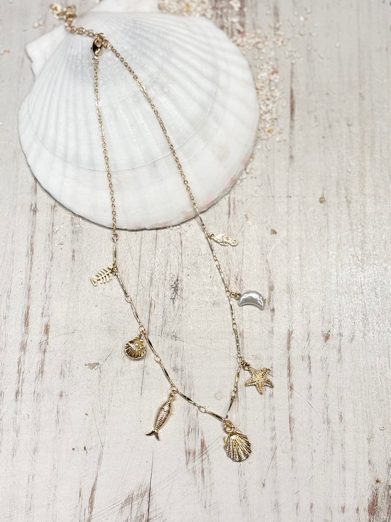 Girty's Key Select necklace/marine life