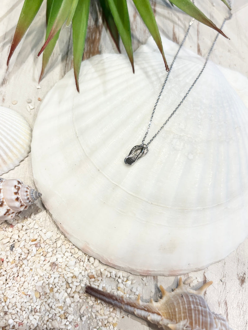 Girty's Key Select/ Keep Calm & Flip Flop On Silver