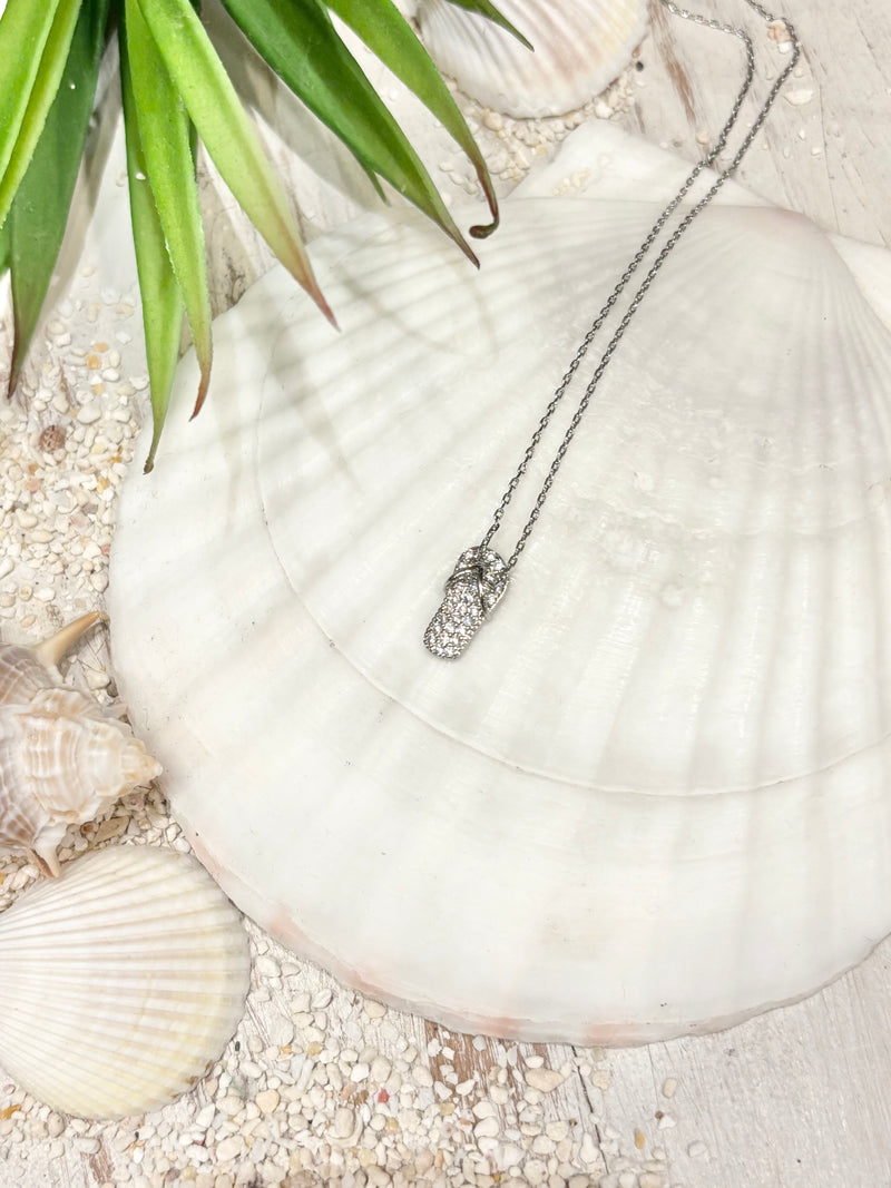 Girty's Key Select/ beach sandal silver