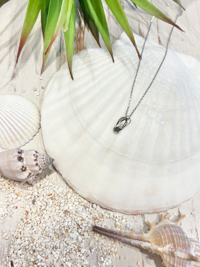 Girty's Key Select/ Keep Calm & Flip Flop On Silver