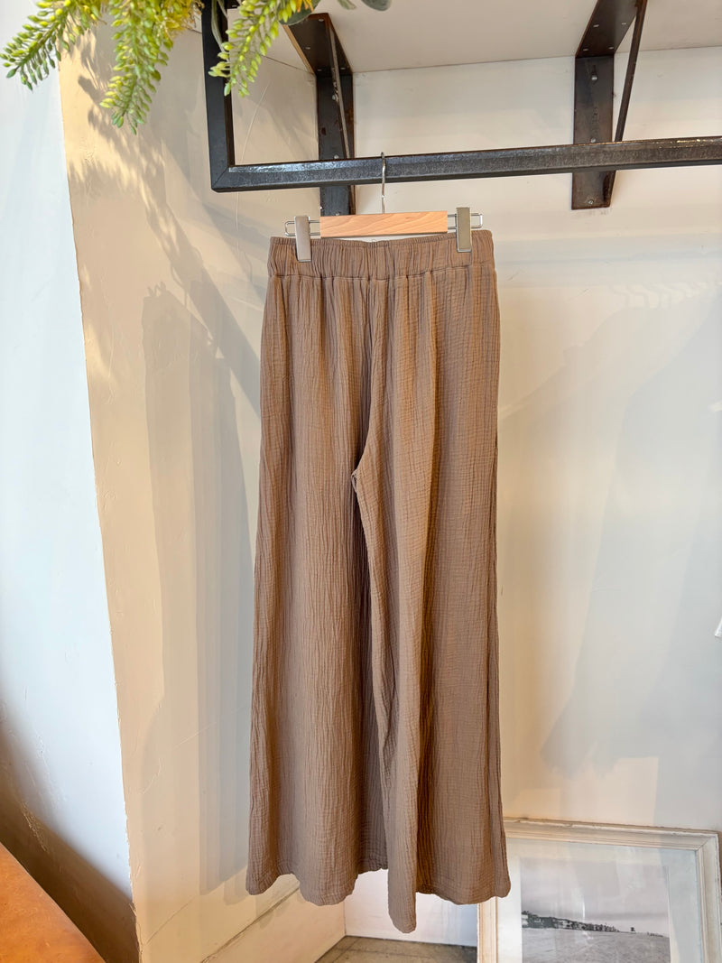 WOMEN'S WIDE LEG PANT IN TAUPE