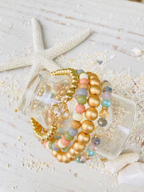 Girty's Keyselect /multicolored Flower bracelet
