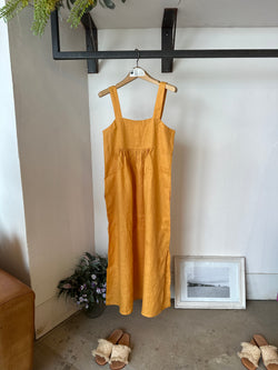 Brenda Dress w/ Scrunchie, Mari Gold,