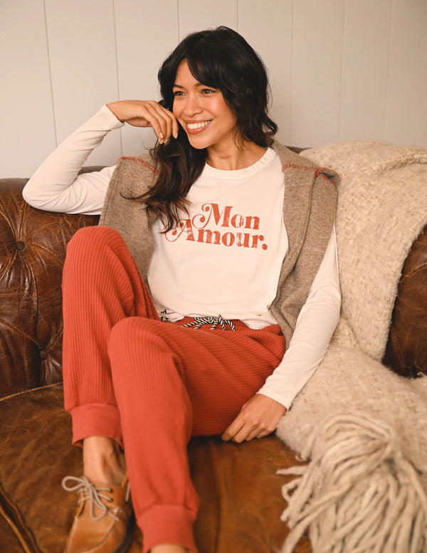 WOMEN'S MON AMOUR LONG SLEEVE CREW IN OYSTER