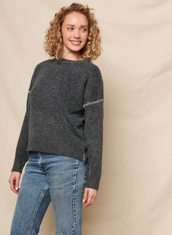 CREW W/ BASEBALL STITCHING SWEATER