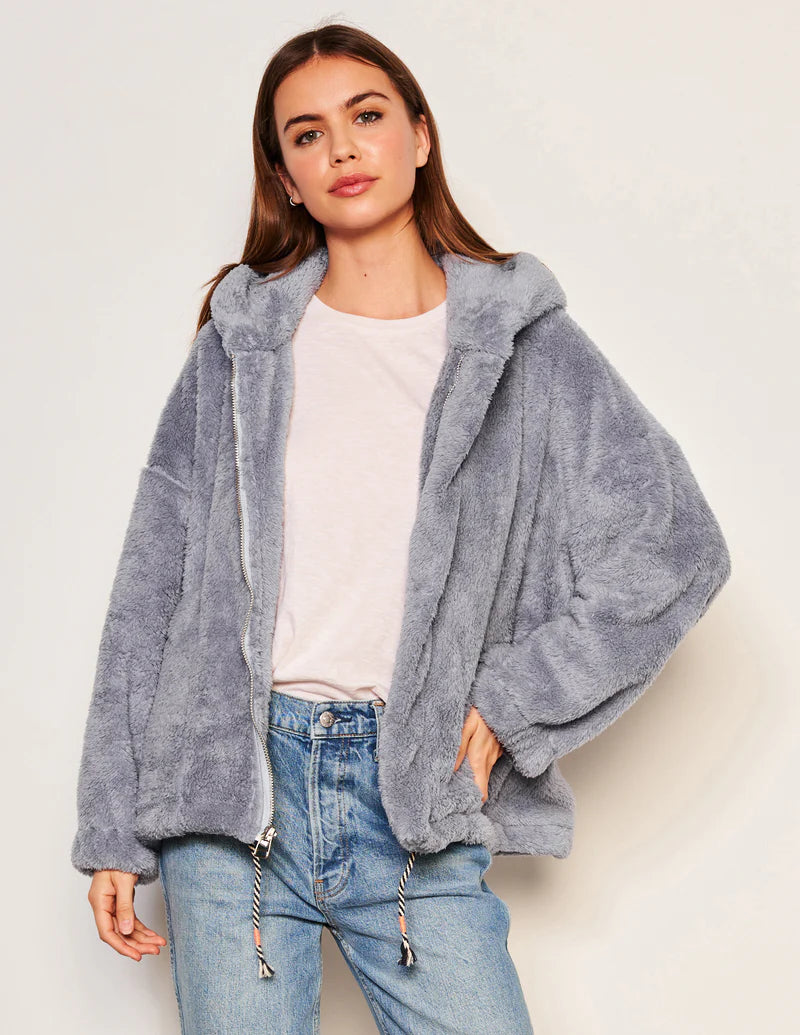 WOMEN'S SHERPA HOODED COAT IN BLUE LINEN