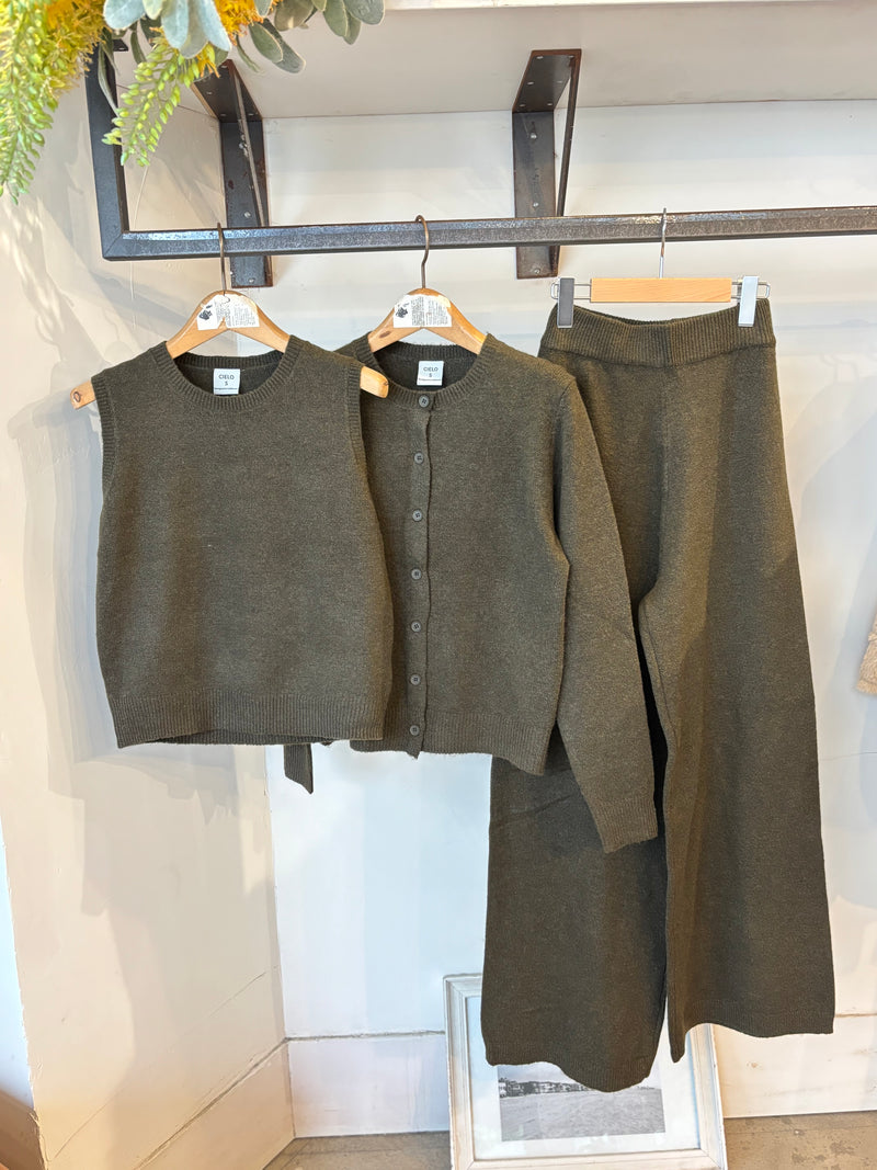 CIELO Knit pants  /khaki