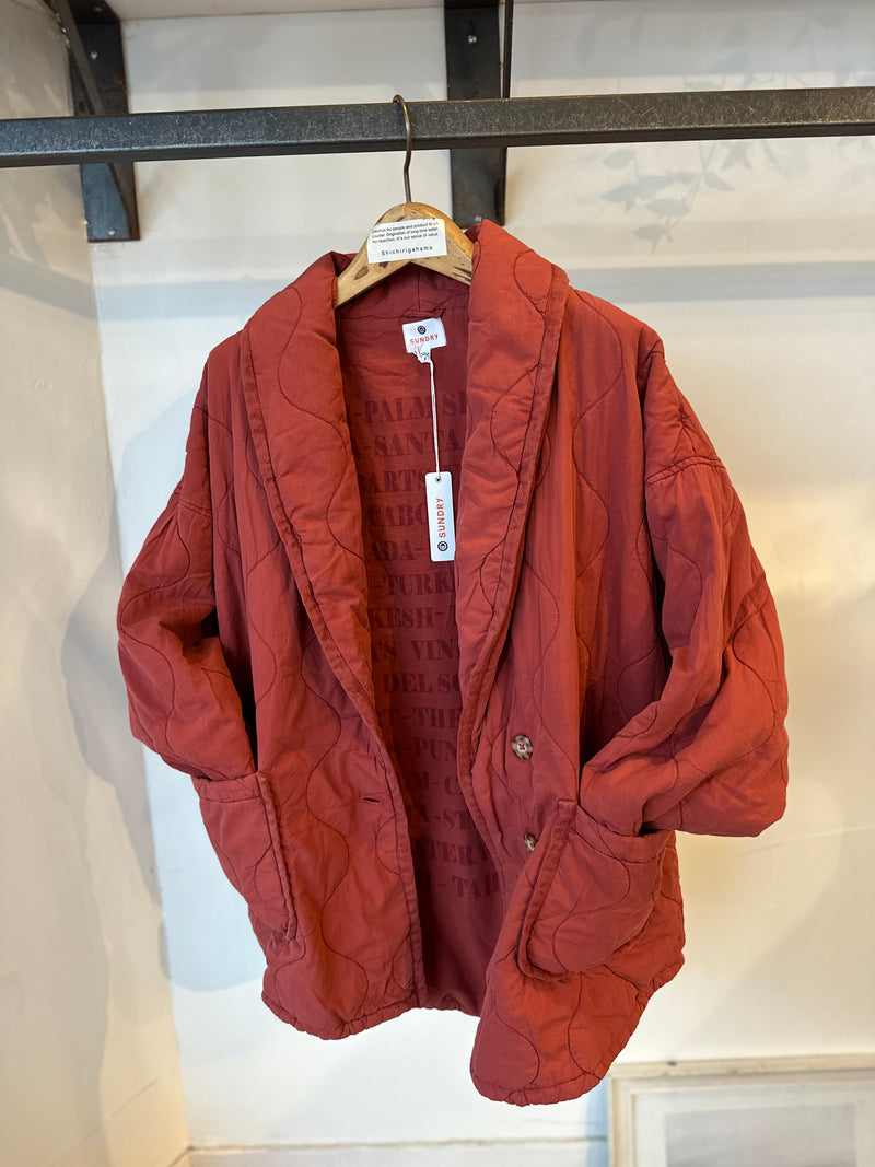 SUNDRY OVERSIZED QUILTED JACKET IN PIGMENT PGM WOODROSE